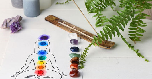 Réaligner ses chakras avec les plaques d'énergie pourpre Tesla